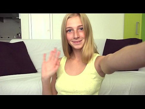 ❤️ Кад ми је досадно, лењо мастурбирам своју ружичасту мацу ❤❌ Домаћи порно на sr.domhudognika.ru ❌❤